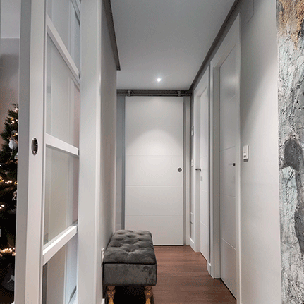 Fabricación y montaje de puertas de madera